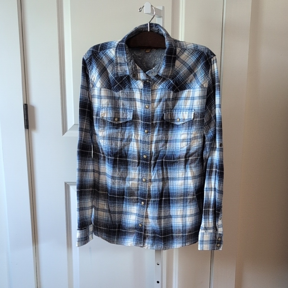 JACHS Girlfriend Blue and White Notched Collar Button Down Shirt